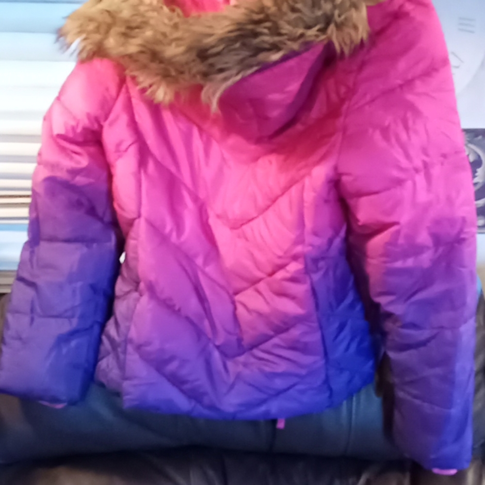 Puffer Jacket - Picture 3 of 4